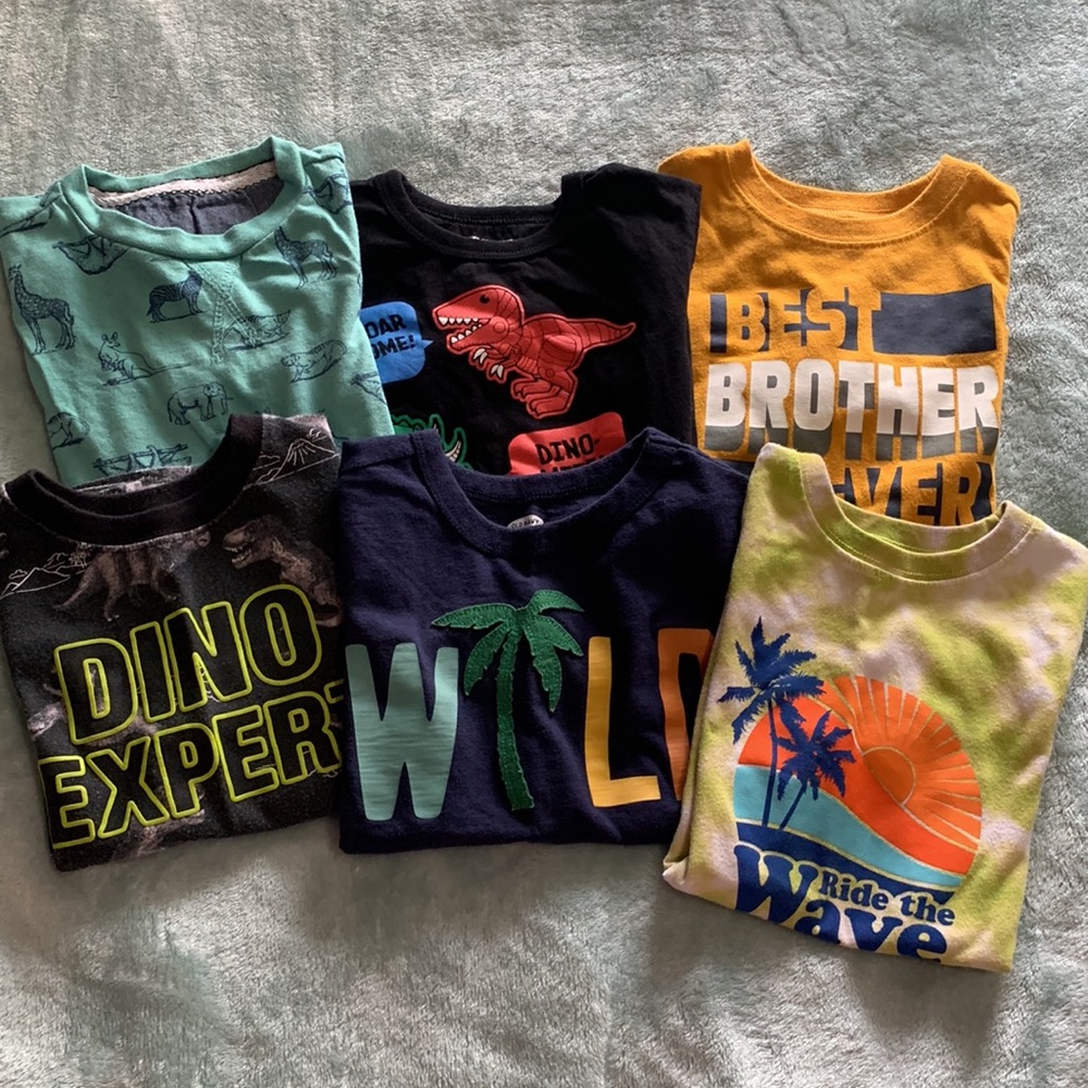 6 t-shirts
